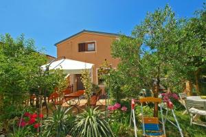 Apartments Mara 44, Štinjan