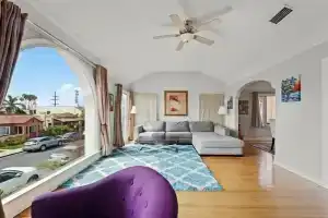Relax & Getaway - Chic Belmont Shore Duplex, Лонг-Бич