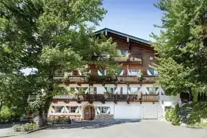 Landsitz Römerhof - Hotel Apartments, Кицбюэль