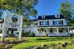 The Stowe Village Inn, Стоу