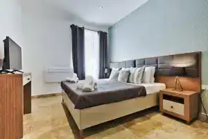 Tritoni Ursula suites, Биргу