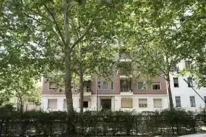 2 Bedrooms Flat near Bocconi, Iulm, Navigli, Милан