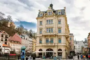 Apartments Menuet, Карловы Вары
