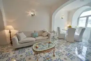 L'Abate Luxury Apartment, Капри