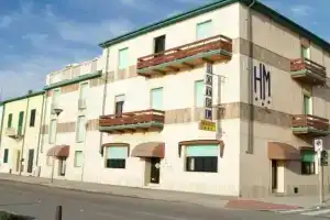 Hotel «Manzi», Марина-ди-Пиза