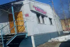 Гостиница Светлая, Радужный