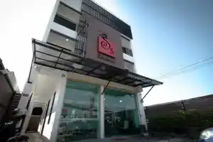 S5 Residence and Cafe, Чалонг