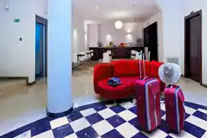 Apartamentos Turísticos Los Girasoles II, Гранада