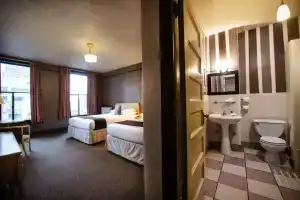 The Moore Hotel, Сиэтл