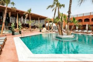 Venezia Resort Hotel, Фалираки