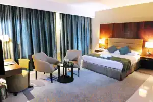 Отель «Howard Johnson by Wyndham Abu Dhabi Downtown», Абу-Даби