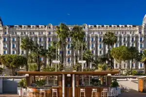 Отель «InterContinental Carlton», Канны