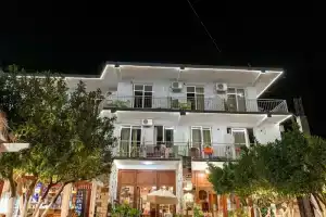 Nika Hotel Rradhime, Влера