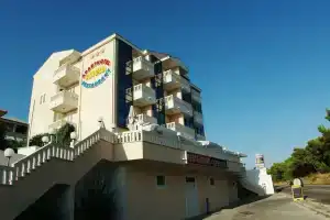 Aparthotel Astoria, Сегет Враница