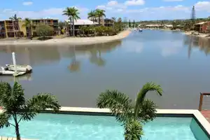Saltwater Villas, Мулулаба