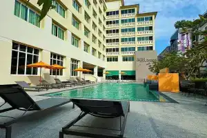 Crown Pattaya Beach Hotel, Паттайя