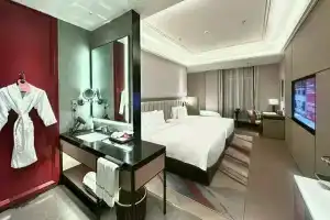 Mövenpick by Accor Shanghai Peoples Square, Шанхай