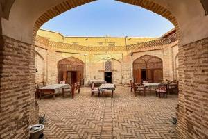 Отель «Mekhtar Ambar Caravan Sarai Xix», Бухара