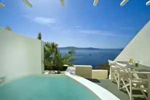 Enigma Suites, Фира