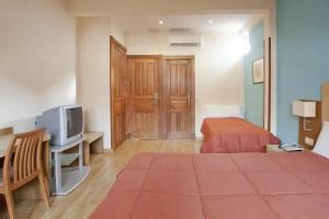 Hotel «Mirador Puerta del Sol», Мадрид