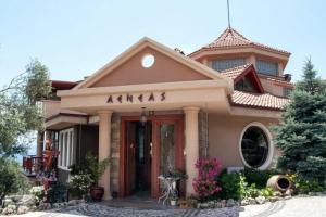 Aeneas Hotel, Алтынолук