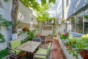 Hotel «Unique Bucharest», Бухарест