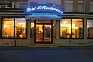 Hotel L'Aquila, Помеция