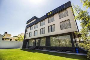 FabHotel Sapphire Inn