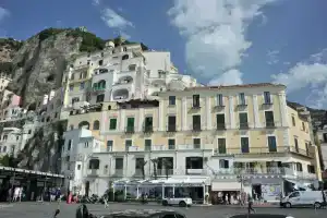Отель Core Amalfitano City Suites, Амальфи