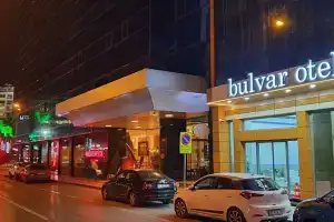 Bulvar Hotel, Измир