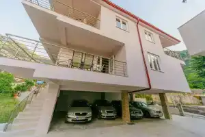 Paradise Bay Apartments, Котор