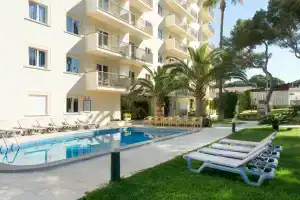 Cabot Tres Torres Apartamentos, Л'Аренал