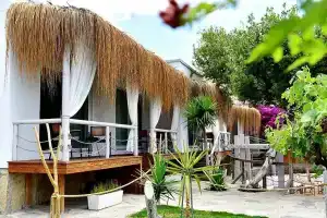 Moon Beach, Ялыкавак