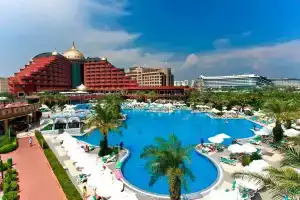 Delphin Deluxe Resort, Окурджалар