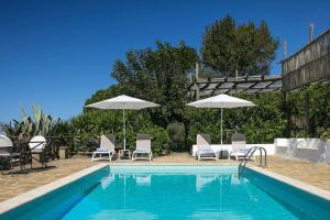 Villa Amiela, Нерано