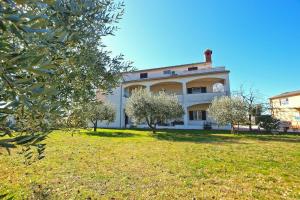 Apartments Blazenka 1270, Štinjan