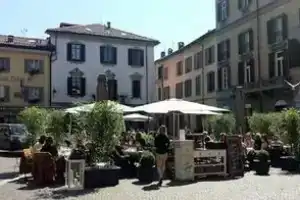 Appartamento Piazza Mazzini, Комо