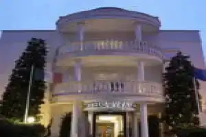 Hotel Sovrano, Альберобелло