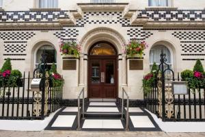 Langham Court Hotel