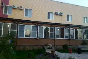 Отель «Людмила», Подгоренский