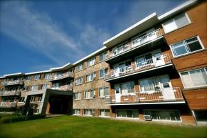 Beausejour Hôtel Appartements, Дорваль