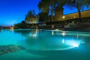 Castello di Leonina Adults Only, Ашано