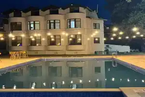 Parla Beach Otel, Акчакоджа