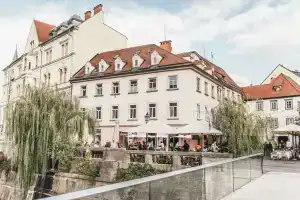 Tromostovje apartments, Любляна