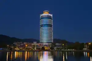 Отель «Wyndham Grand İzmir Özdilek»