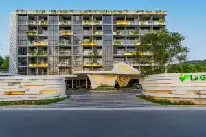 La Green Hotel & Residence, Лаян-Бич