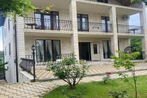 Гостевой дом на Средней 21, Геленджик