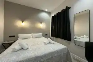 Cc Opera Suites, Мадрид