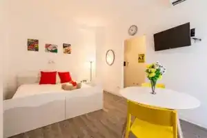 Alessia's Flat - Naviglio Grande 2, Милан