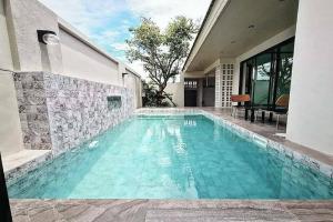 Rising Pool Villa Bang Saray, Банг Саре